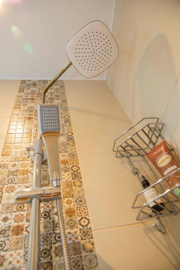 Central Sofia 3-Bedroom Apartment - Urban Art Gallery - Free Parking! Exterior photo
