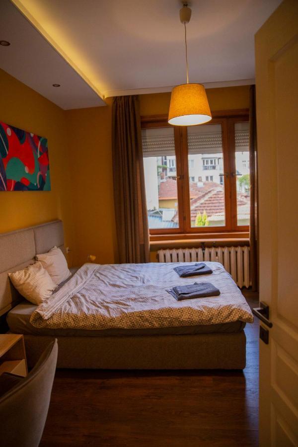 Central Sofia 3-Bedroom Apartment - Urban Art Gallery - Free Parking! Exterior photo